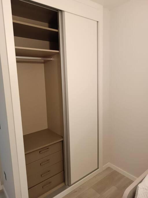 ¡al Lado De La Clinica Oftalmologica Vega! Apartamento *