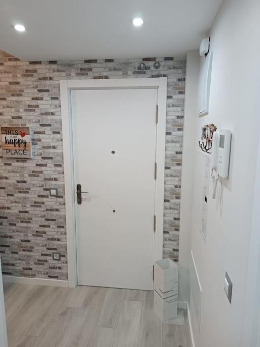 Apartamento ¡al Lado De La Clinica Oftalmologica Vega!