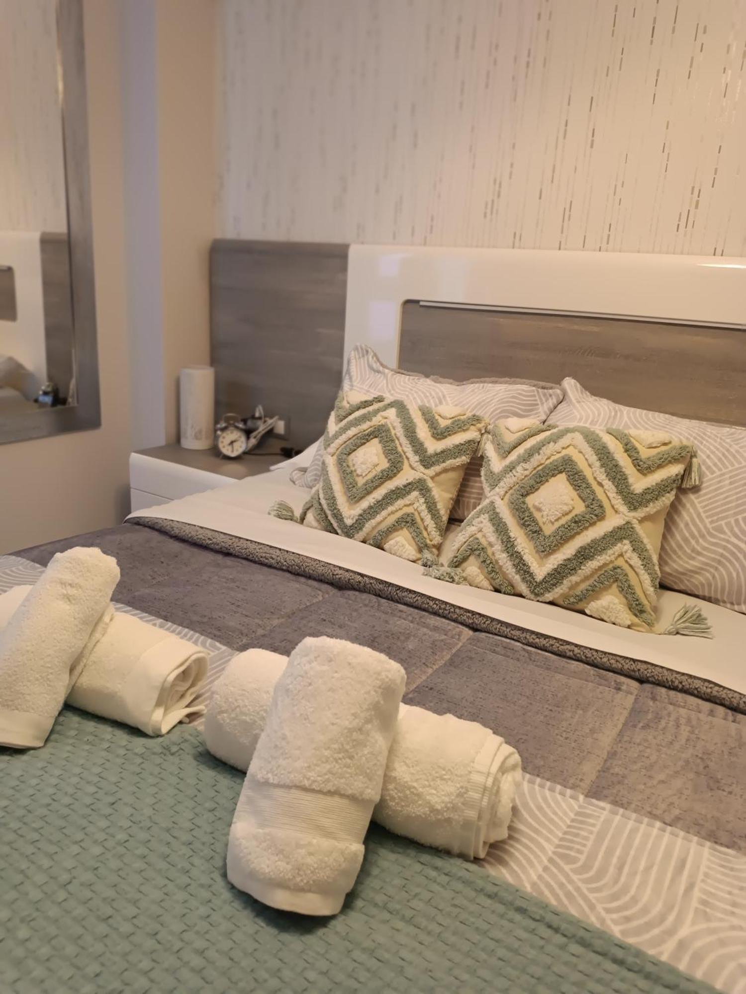 ¡al Lado De La Clinica Oftalmologica Vega! Apartamento *